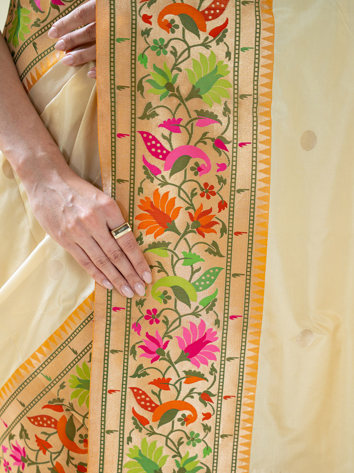 Cream Booti Paithani Katan Silk Handloom Banarasi Saree - Sacred Weaves