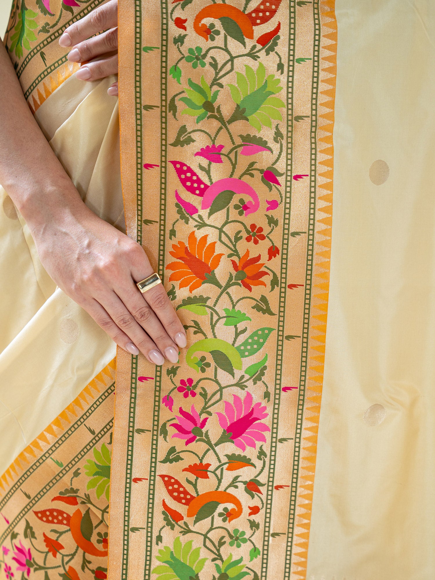 Cream Booti Paithani Katan Silk Handloom Banarasi Saree - Sacred Weaves