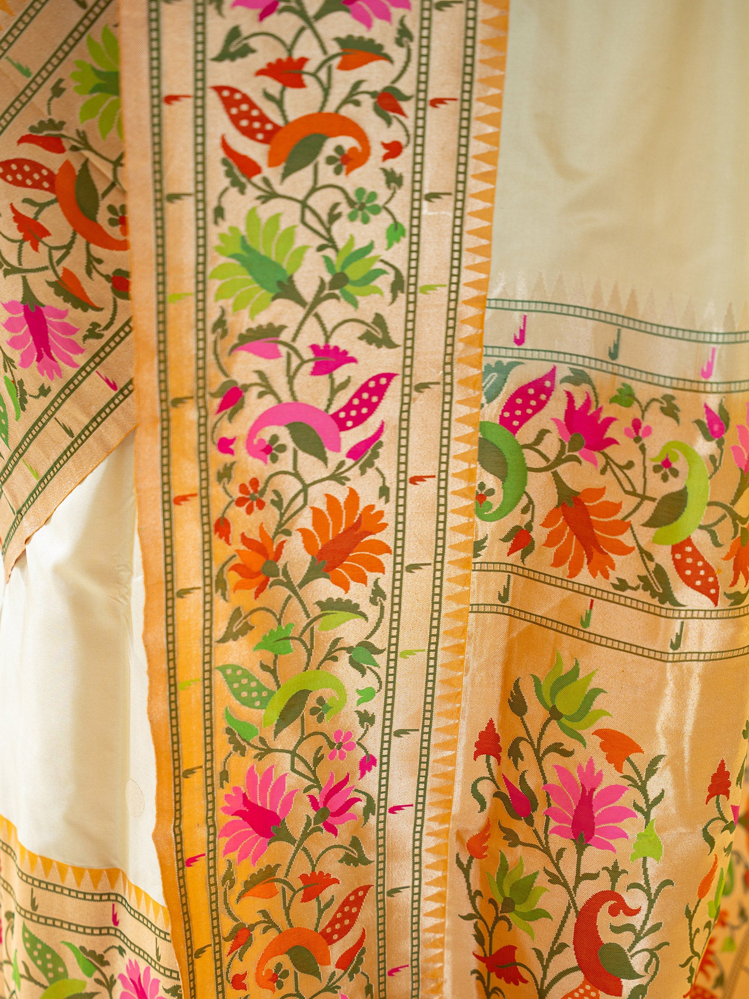 Cream Booti Paithani Katan Silk Handloom Banarasi Saree - Sacred Weaves