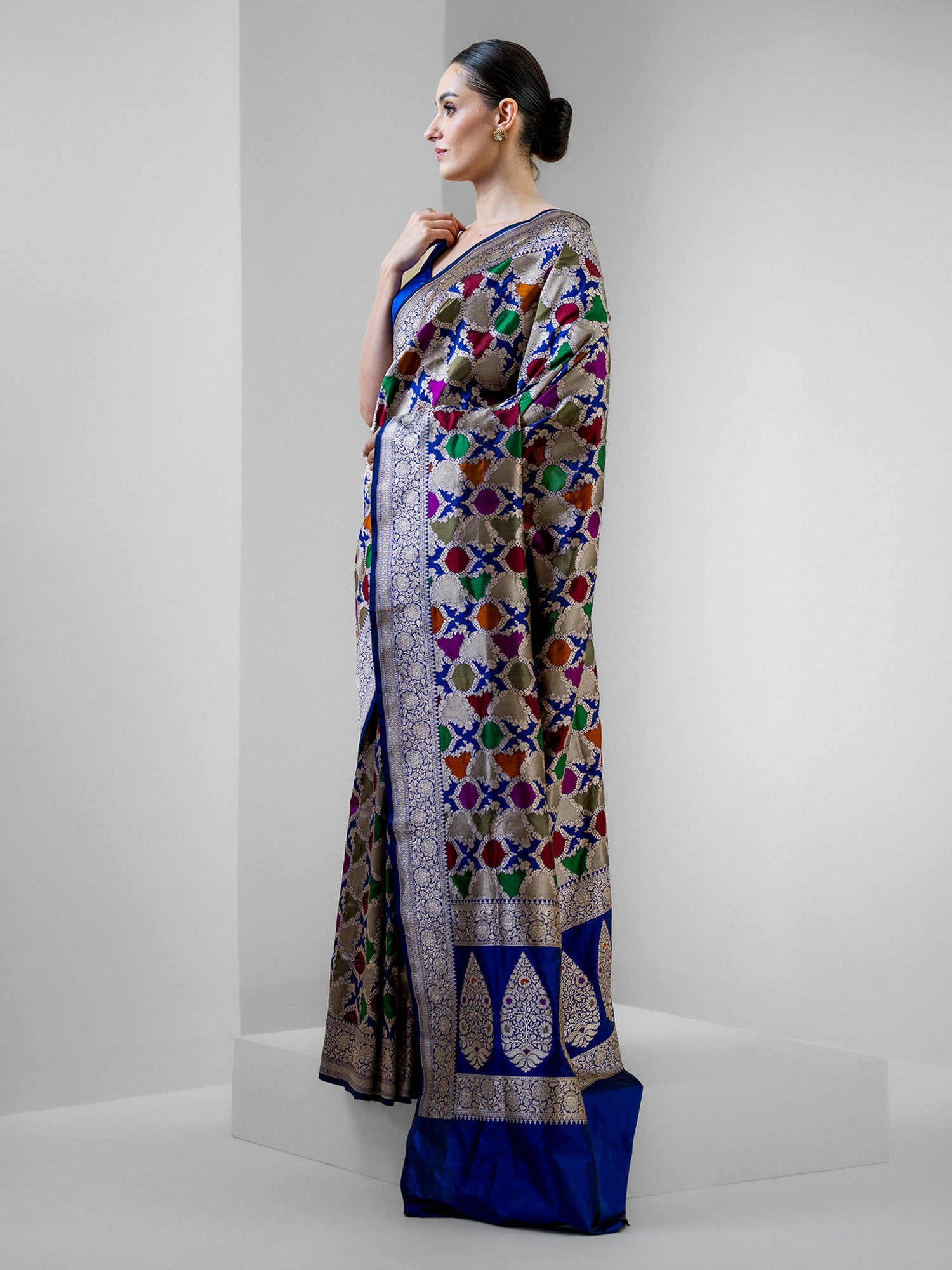 Navy Blue Rangkat Katan Silk Handloom Banarasi Saree - Sacred Weaves