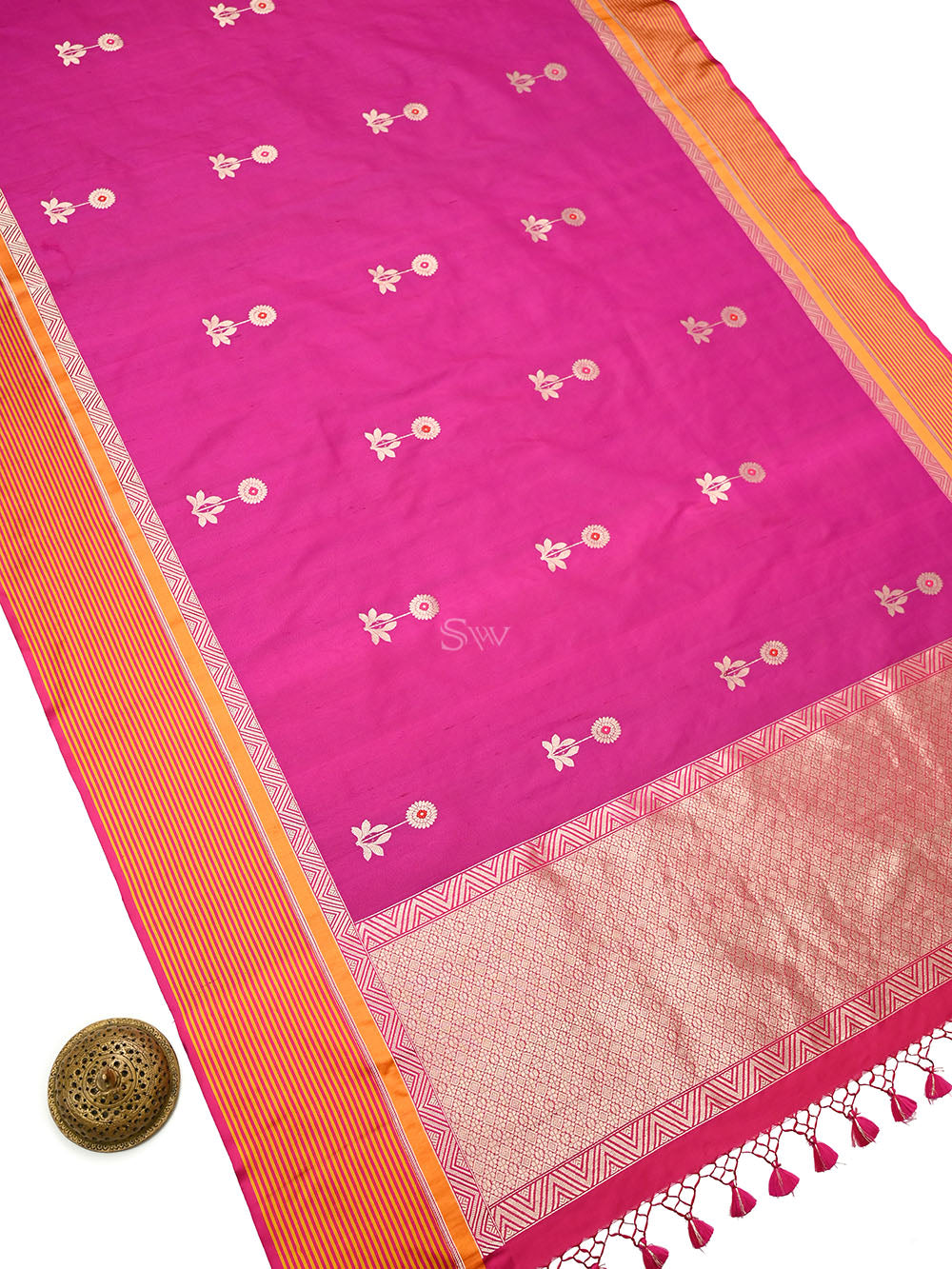 Magenta Booti Tussar Silk Handloom Banarasi Saree - Sacred Weaves
