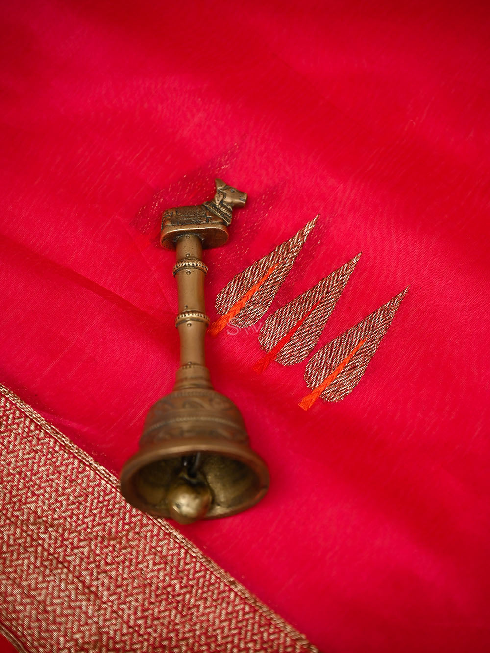Dark Pink Booti Chanderi Silk Handloom Banarasi Saree - Sacred Weaves