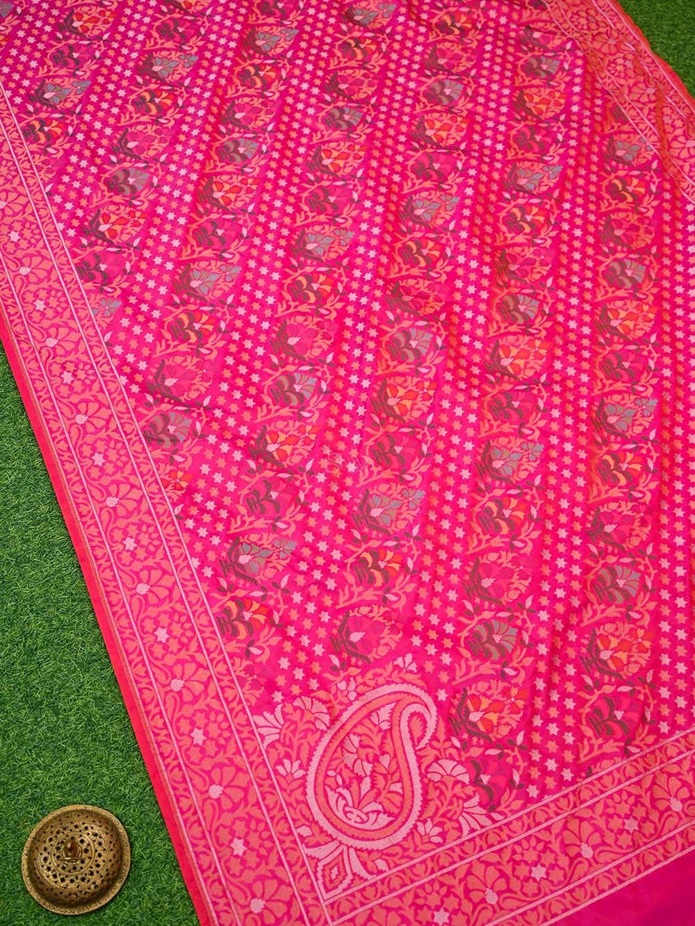 Pink Orange Konia Jaal Katan Silk Handloom Banarasi Saree - Sacred Weaves