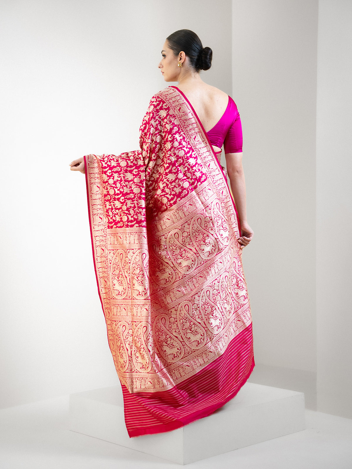 Pink Red Shikargah Katan Silk Handloom Banarasi Saree