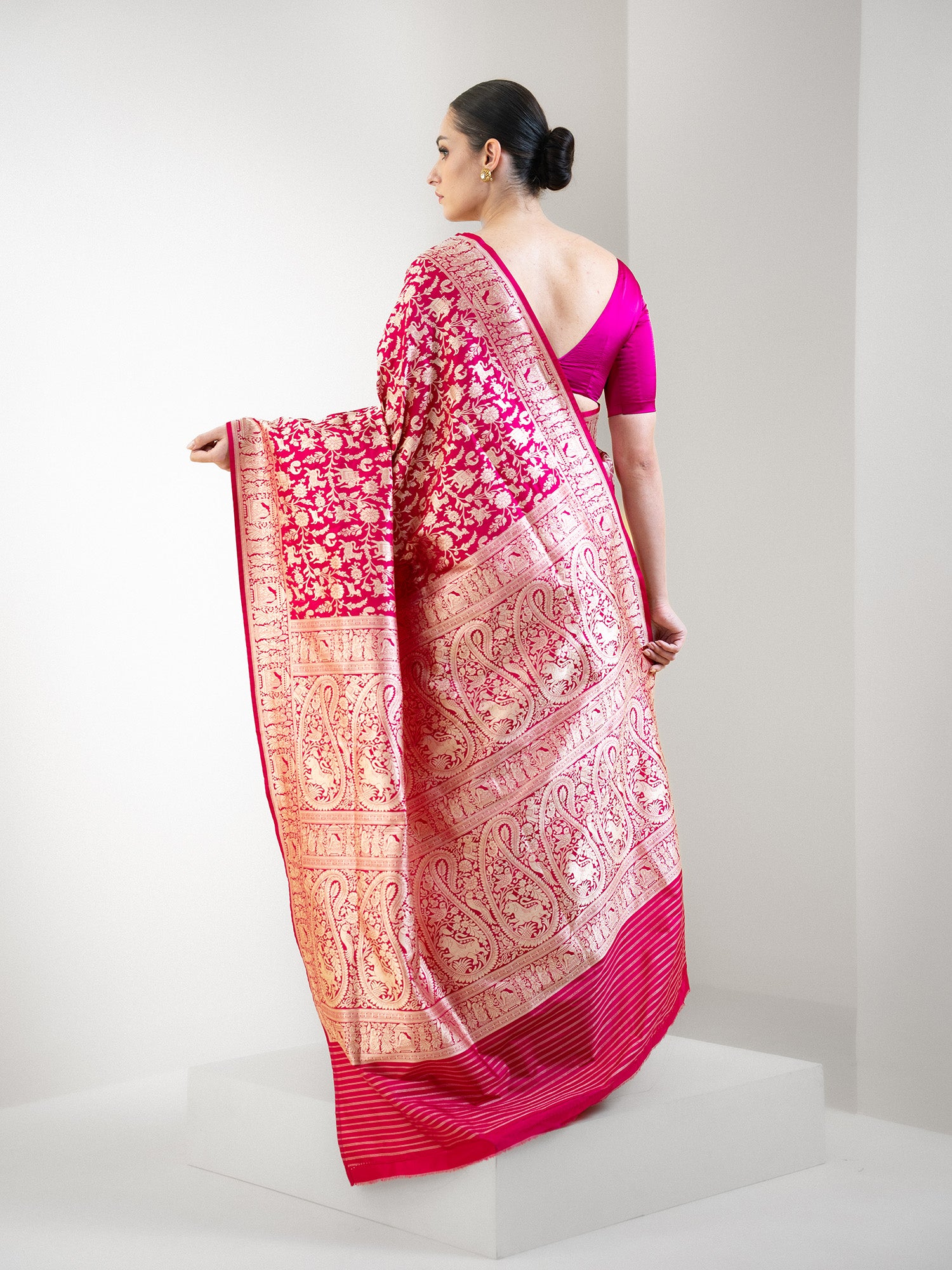 Pink Red Shikargah Katan Silk Handloom Banarasi Saree - Sacred Weaves