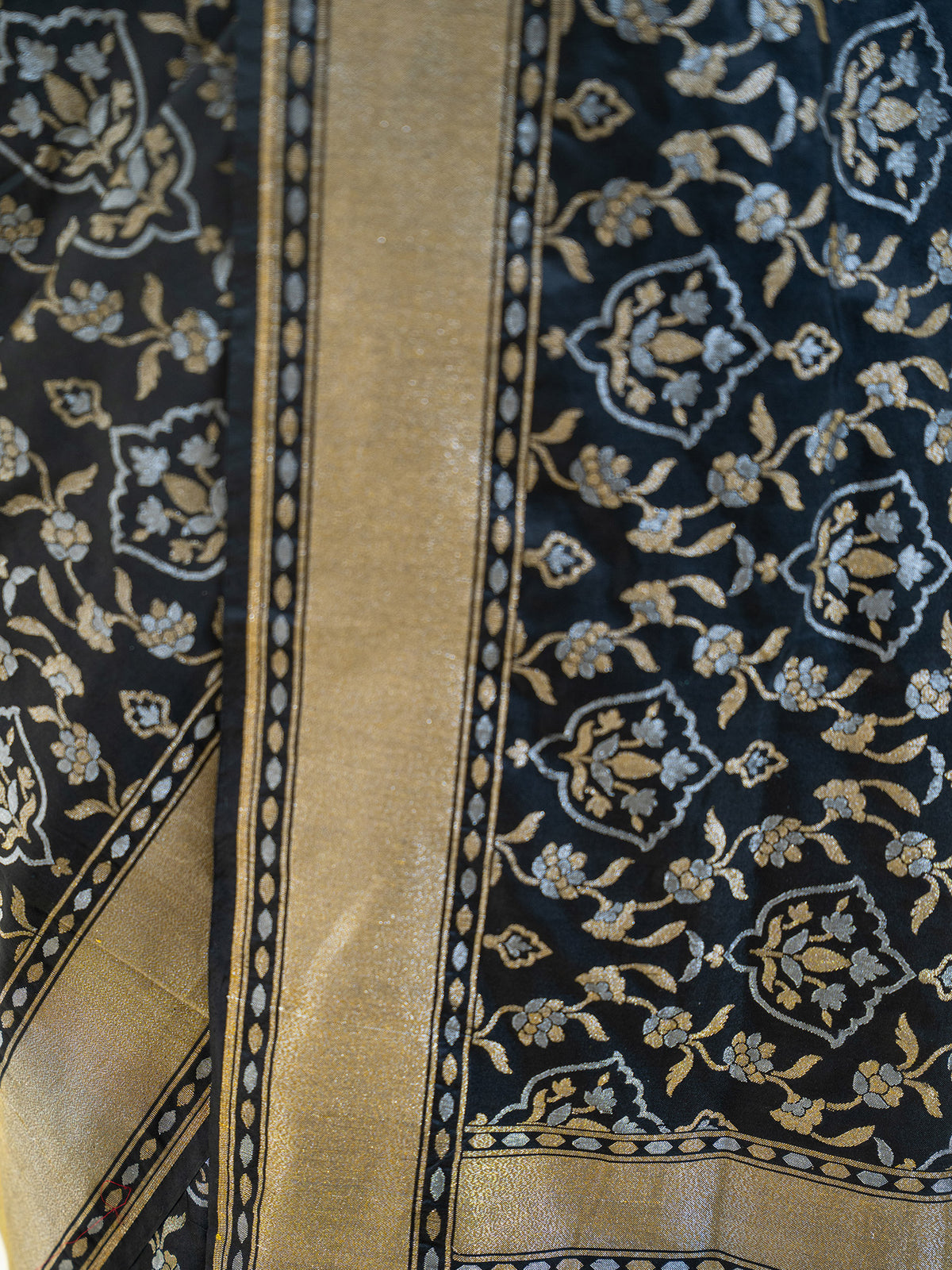 Black Sona Roopa Jaal Katan Silk Handloom Banarasi Saree - Sacred Weaves