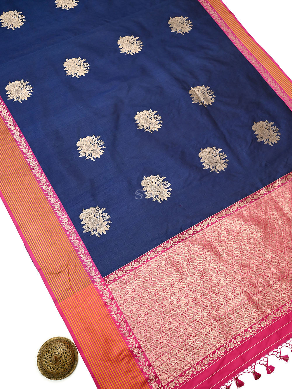 Navy Blue Booti Tussar Silk Handloom Banarasi Saree - Sacred Weaves