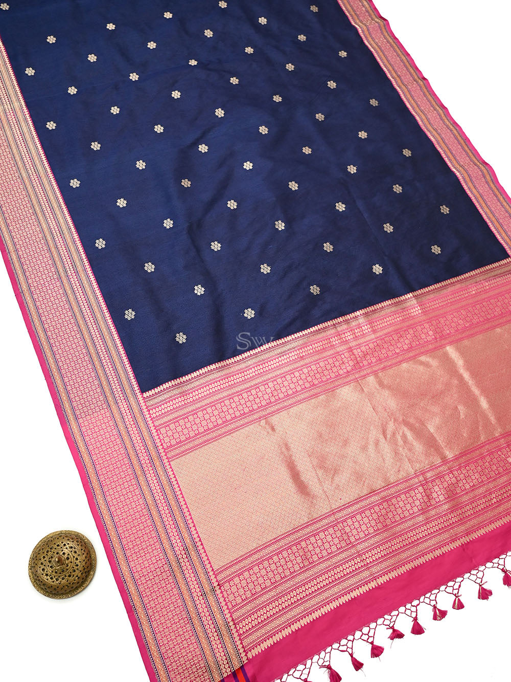 Navy Blue Booti Tussar Silk Handloom Banarasi Saree - Sacred Weaves