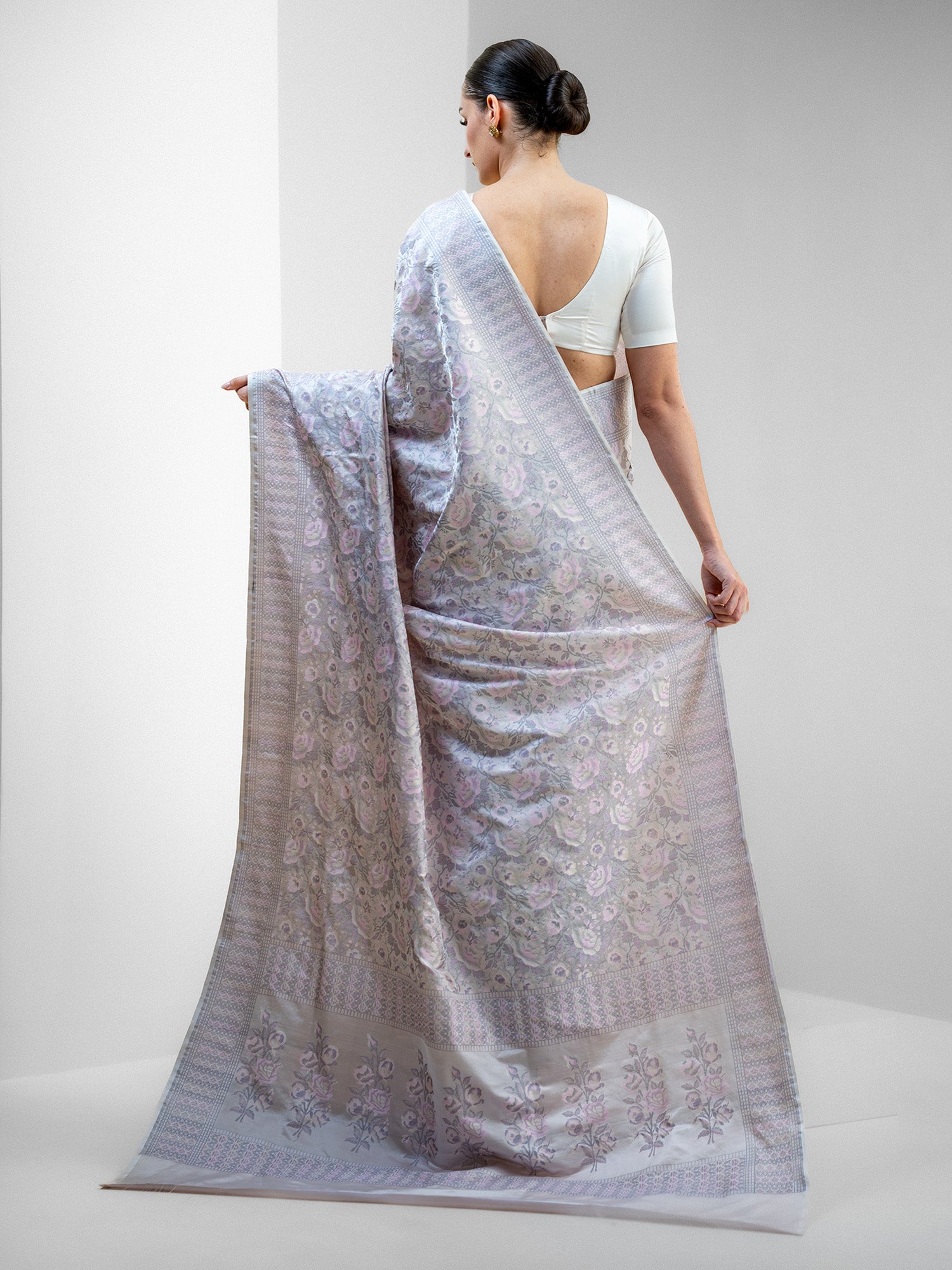 Pastel Lilac Tanchoi Silk Handloom Banarasi Saree - Sacred Weaves