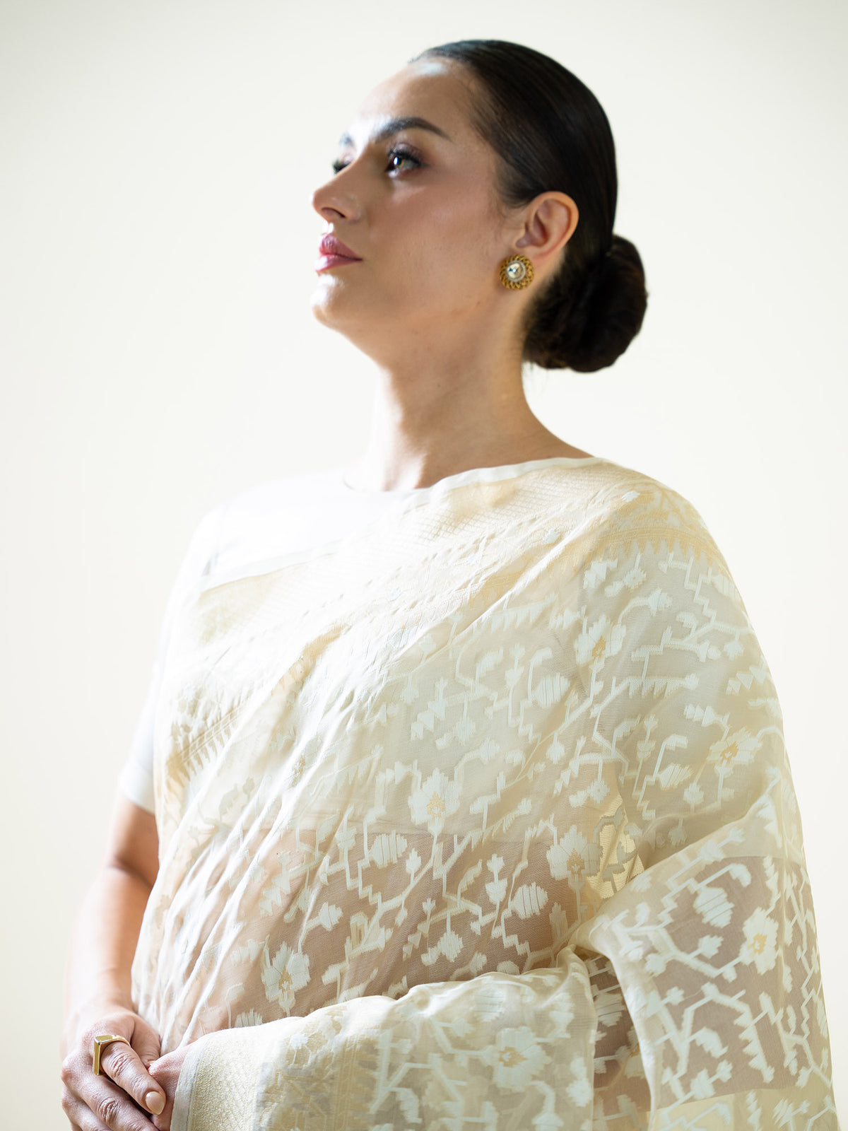 Cream Jaal Organza Handloom Banarasi Saree - Sacred Weaves