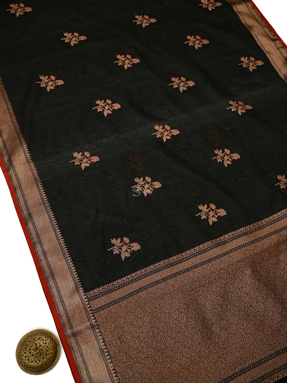 Black Booti Chanderi Silk Handloom Banarasi Saree - Sacred Weaves
