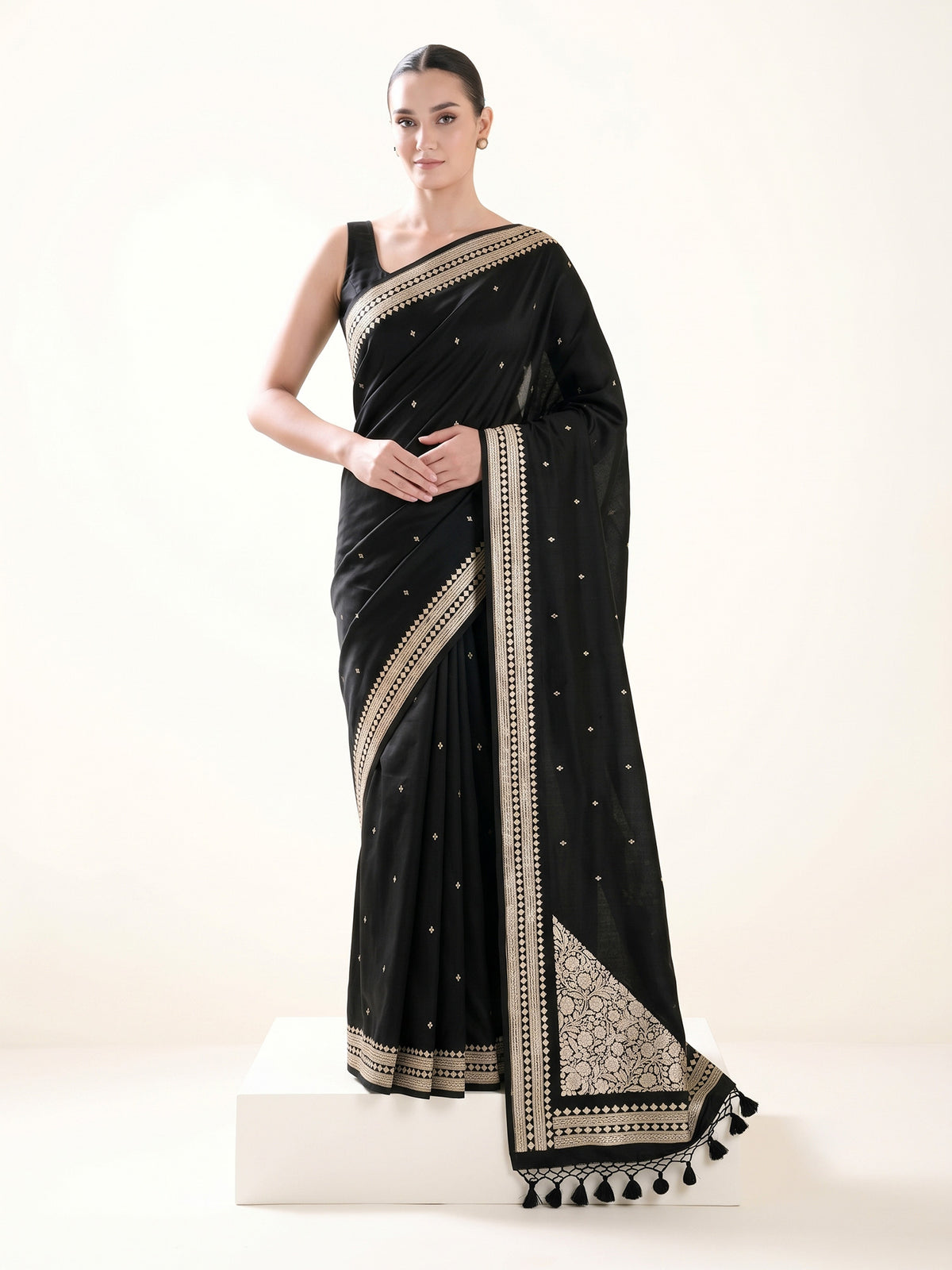 Contemporary Black Konia Satin Silk Handloom Banarasi Saree - Sacred Weaves