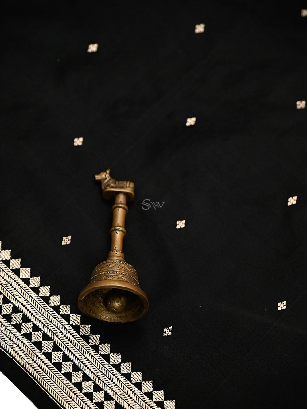 Contemporary Black Konia Satin Silk Handloom Banarasi Saree - Sacred Weaves