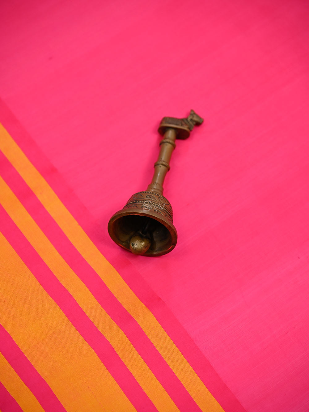 Dark Pink Plain Katan Silk Handloom Banarasi Saree - Sacred Weaves