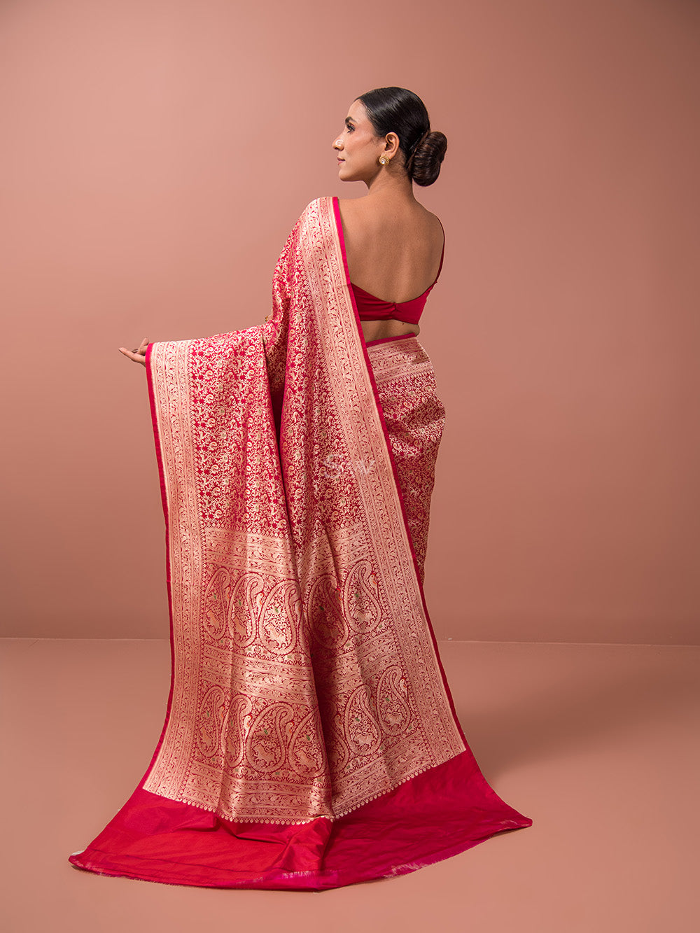 Red Shikargah Katan Silk Handloom Banarasi Saree - Sacred Weaves