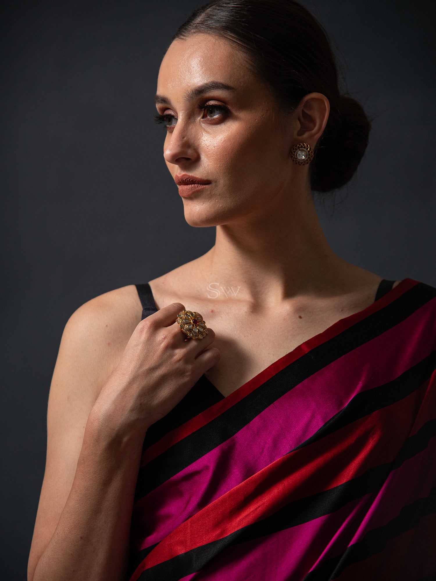 Pink Red Konia Satin Silk Handloom Banarasi Saree - Sacred Weaves