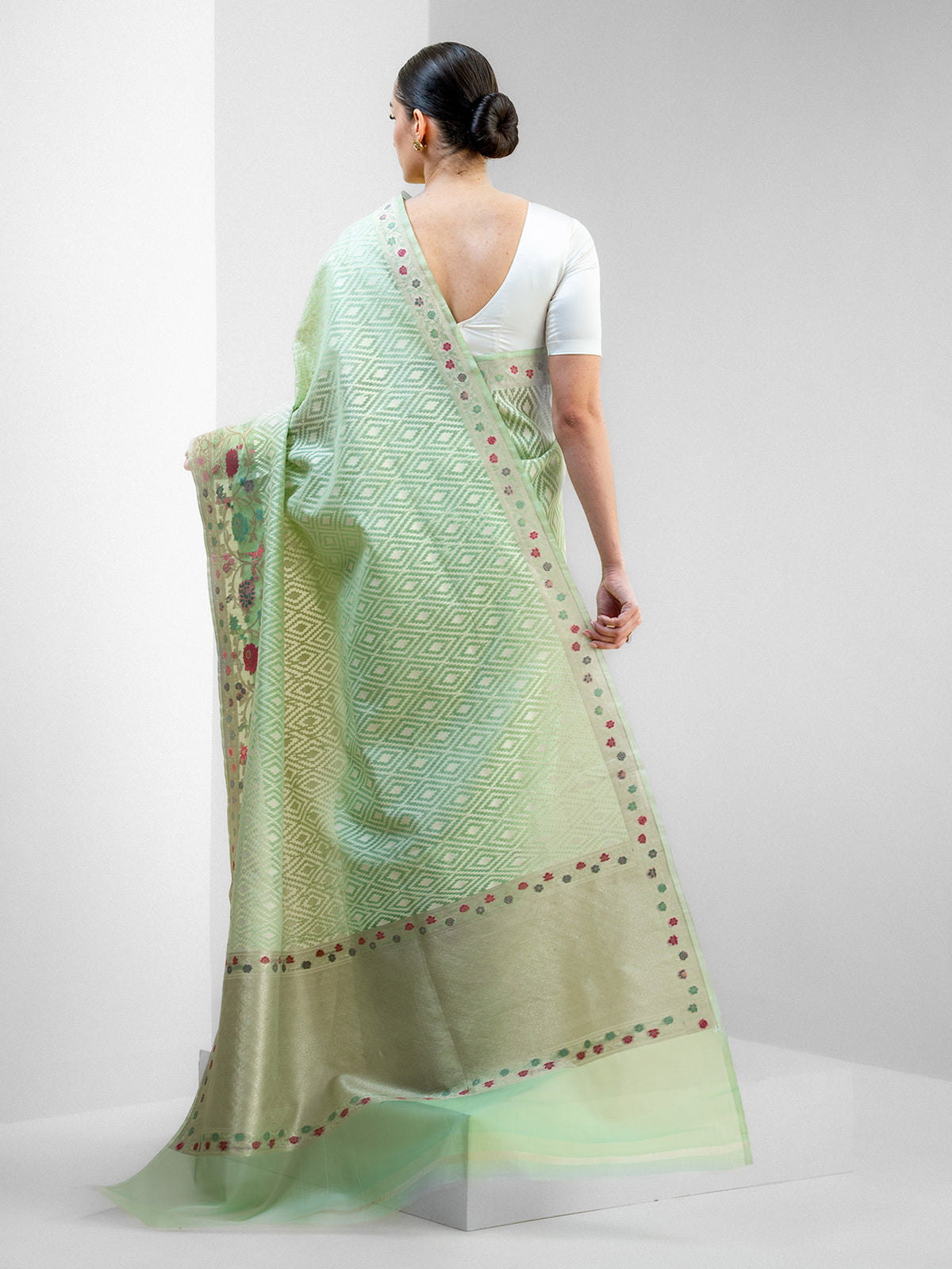 Pista Green Jaal Organza Handloom Banarasi Saree - Sacred Weaves