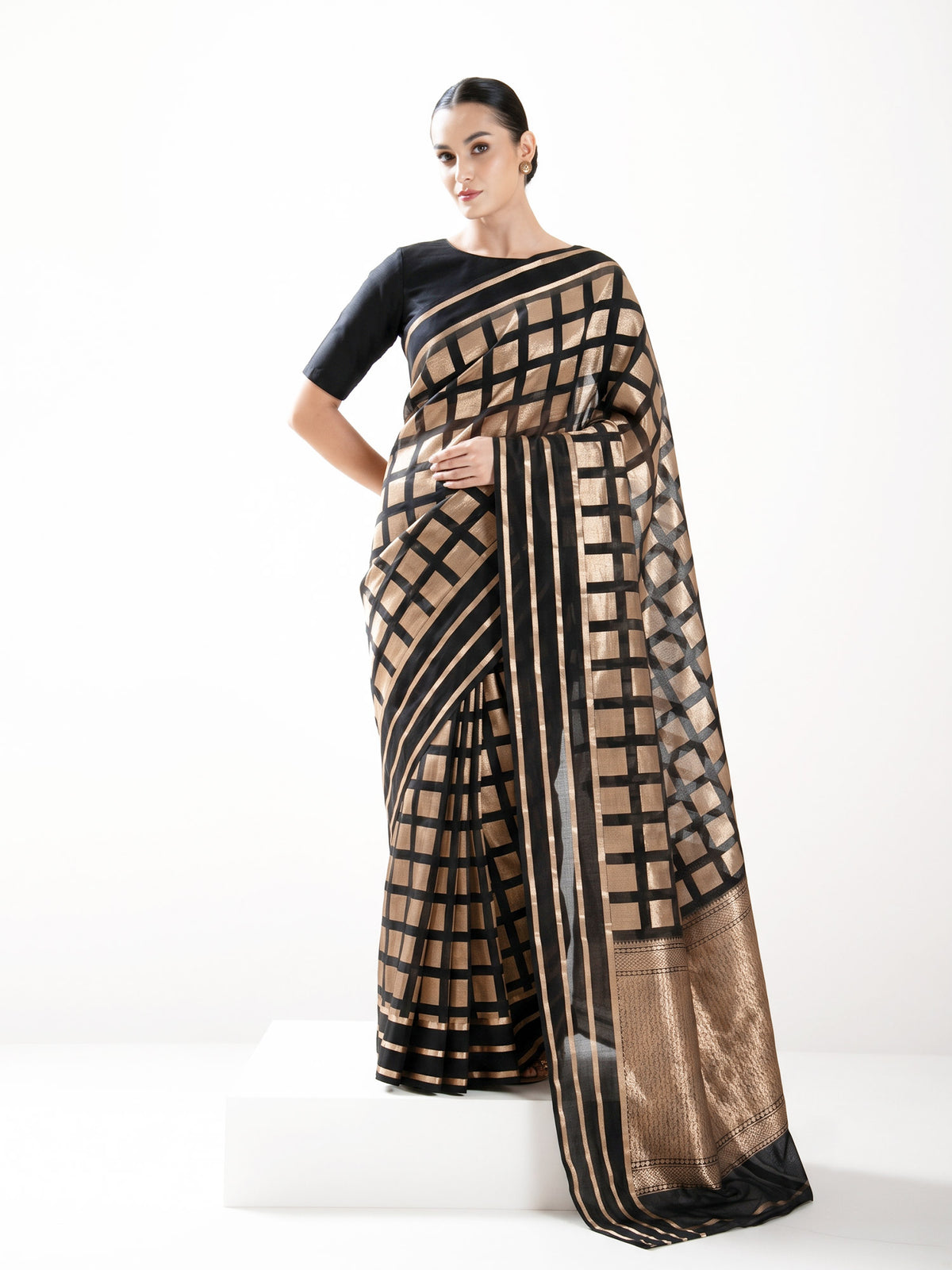 Black Boota Organza Handloom Banarasi Saree - Sacred Weaves