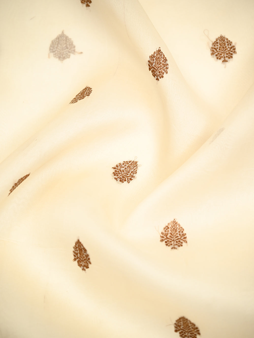 Cream Boota Organza Silk Handloom Banarasi Saree - Sacred Weaves
