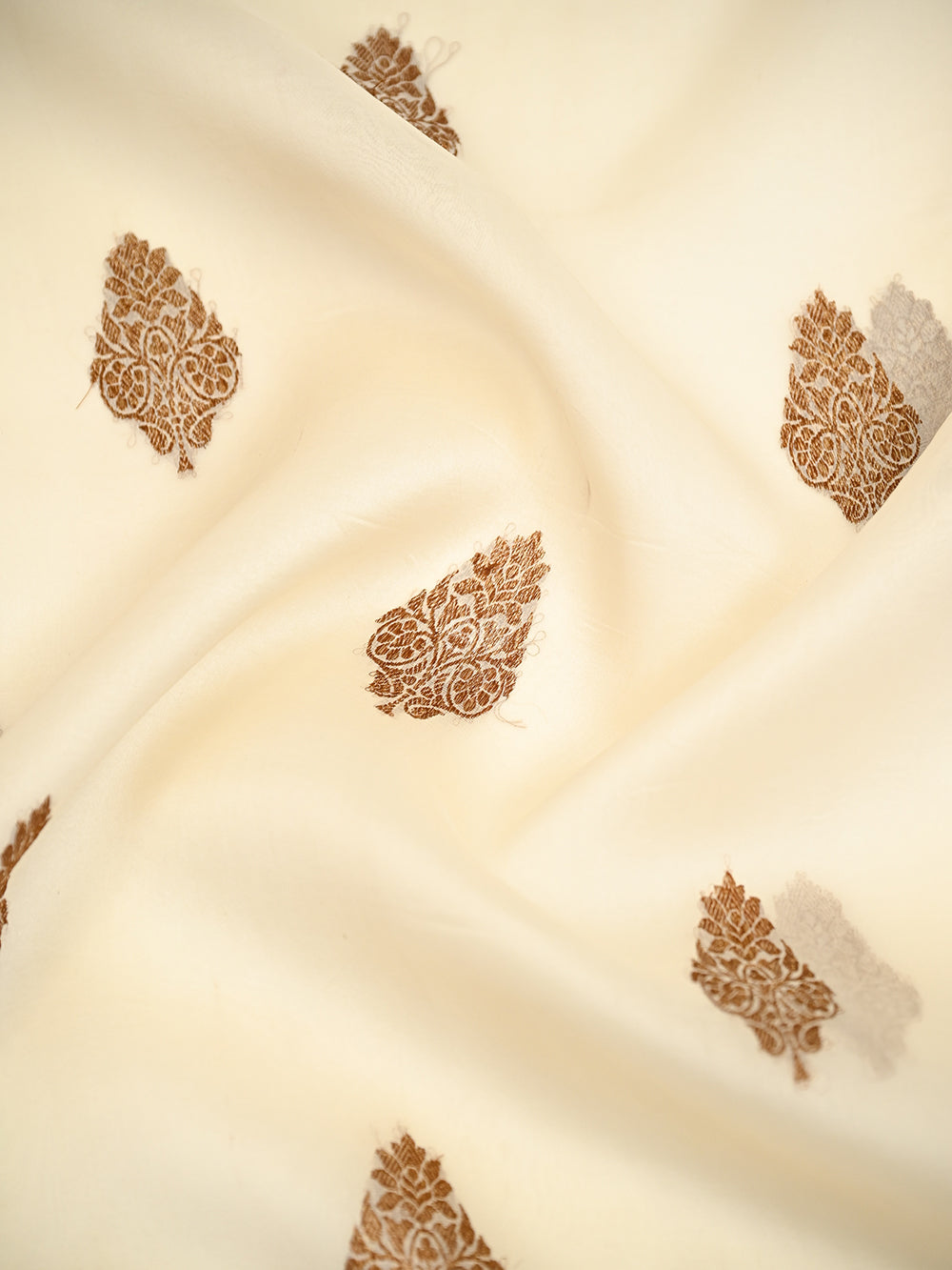 Cream Boota Organza Silk Handloom Banarasi Saree - Sacred Weaves