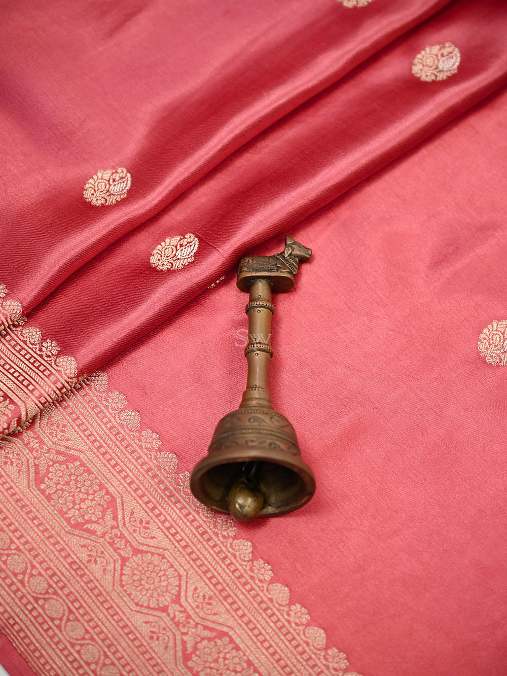 Coral Pink Sona Roopa Zari Booti Satin Silk Handloom Banarasi Saree - Sacred Weaves