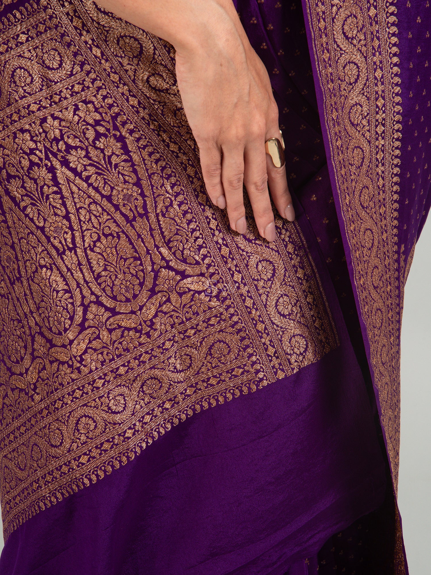 Purple Booti Crepe Silk Handloom Banarasi Saree -Sacred Weaves