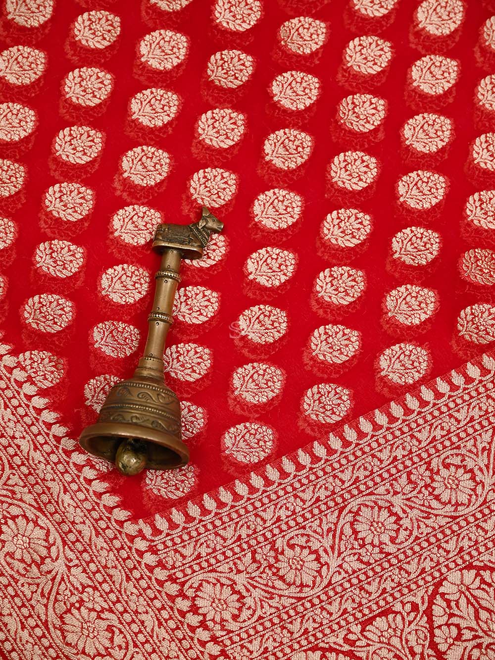 Red Booti Khaddi Georgette Handloom Banarasi Saree - Sacred Weaves