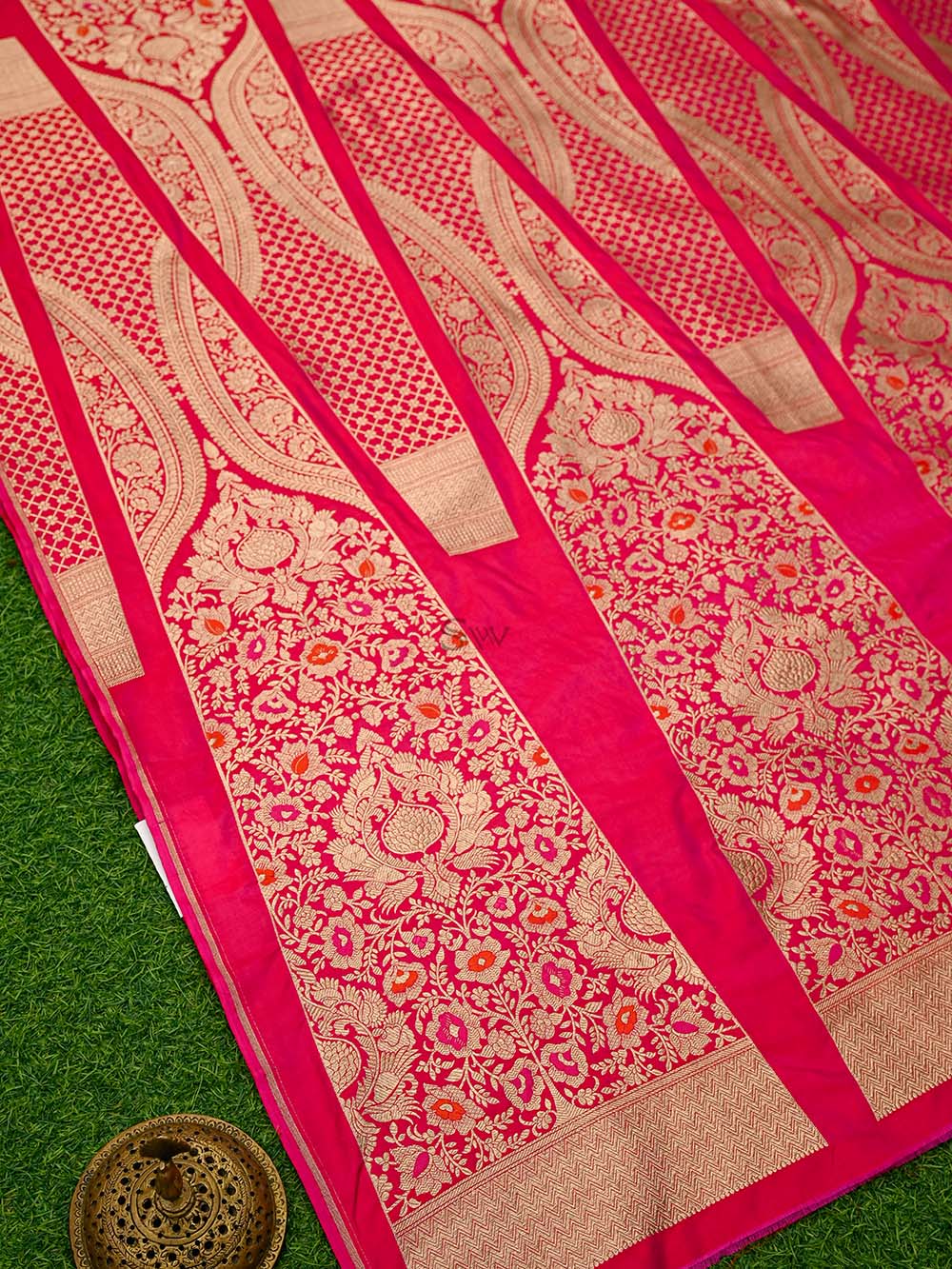 Magenta Silk Handloom Banarasi Lehenga - Sacred Weaves