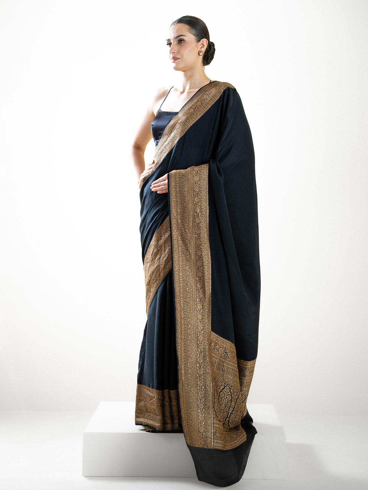 Black Plain Crepe Silk Handloom Banarasi Saree - Sacred Weaves