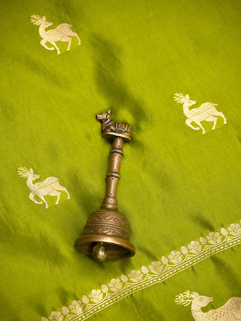 Green Shikargah Katan Silk Handloom Banarasi Dupatta - Sacred Weaves