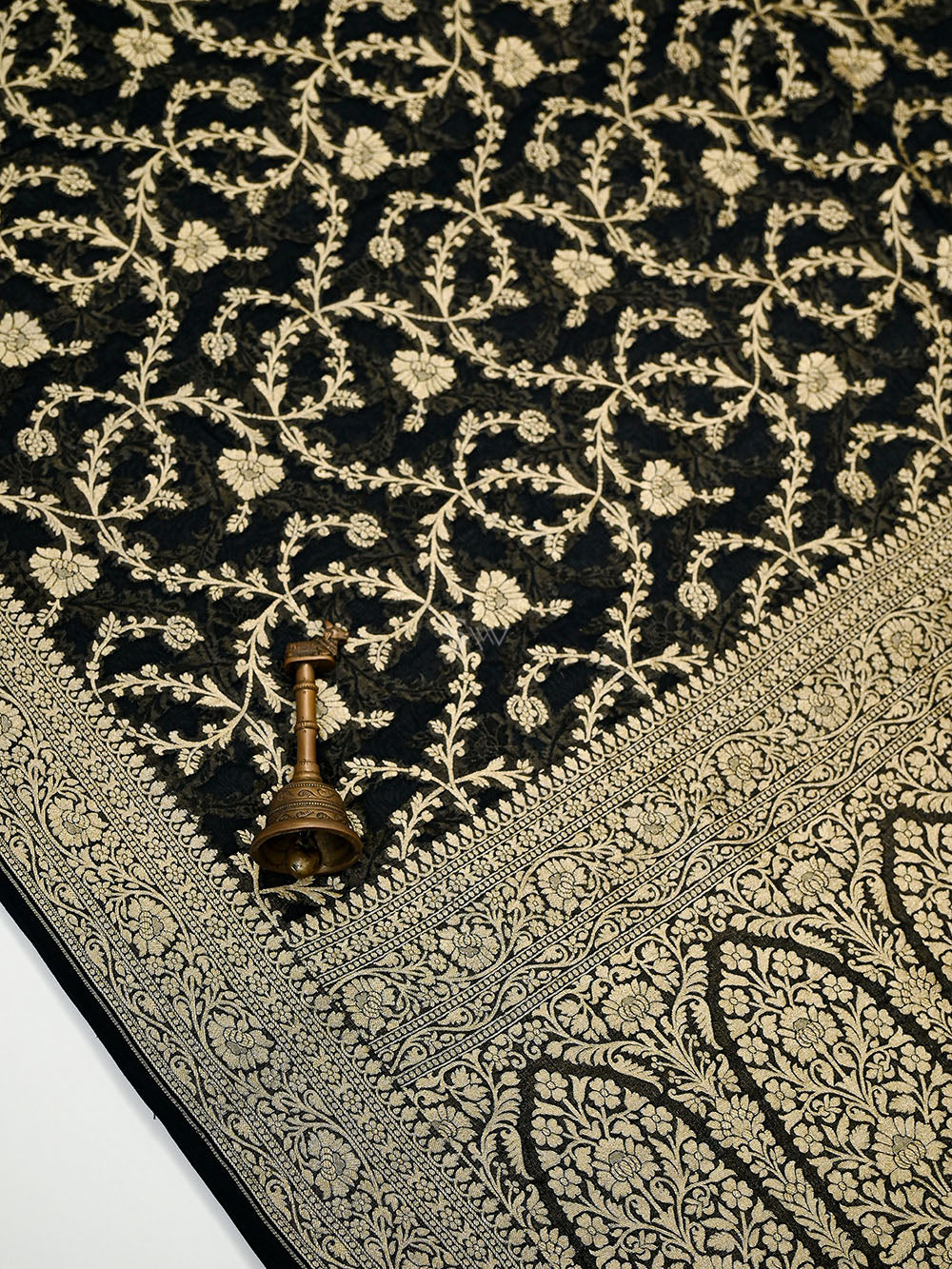 Black Zari Jaal Khaddi Georgette Handloom Banarasi Saree - Sacred Weaves