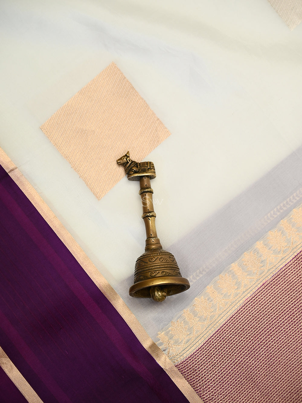 Off White Boota Pure Silk Handloom Banarasi Saree - Sacred Weaves