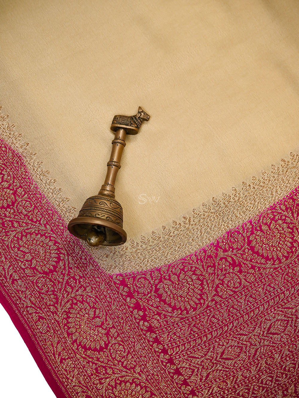 Dark Beige Pink Plain Crepe Silk Handloom Banarasi Saree - Sacred Weaves