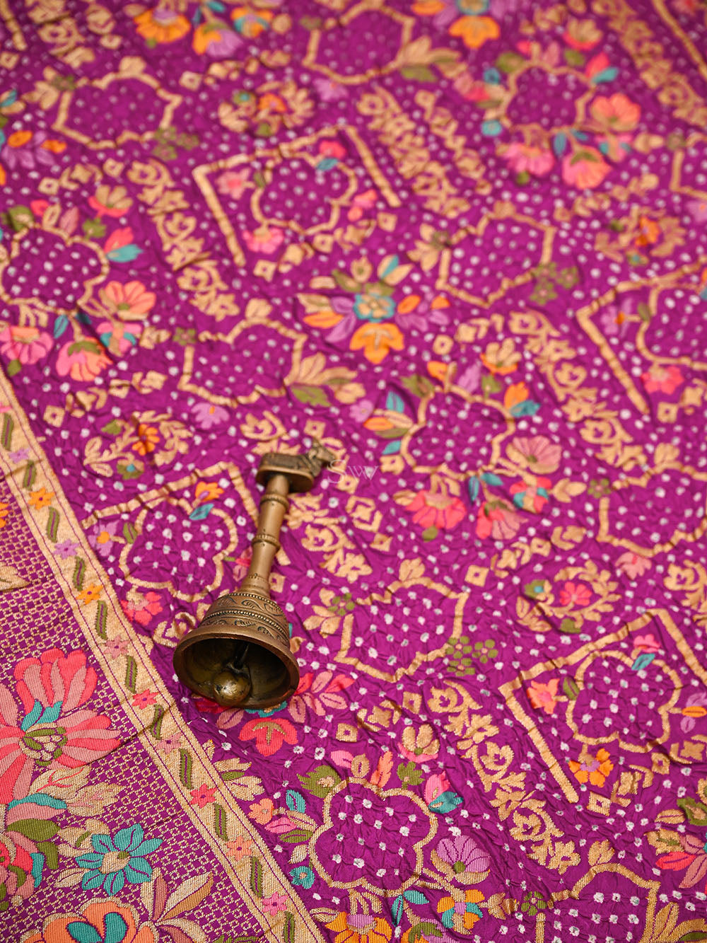 Magenta Meenakari Bandhani Silk Handloom Banarasi Saree - Sacred Weaves