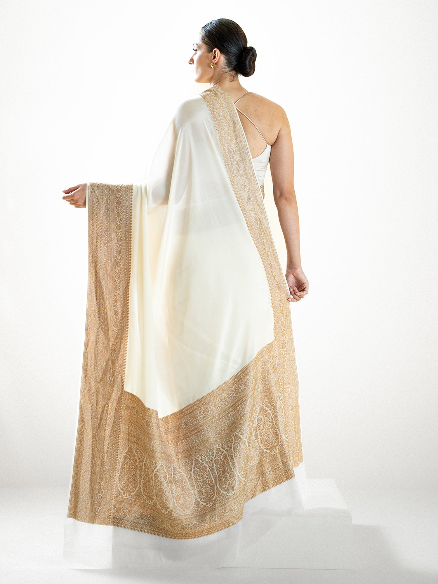 Off White Plain Crepe Silk Handloom Banarasi Saree - Sacred Weaves