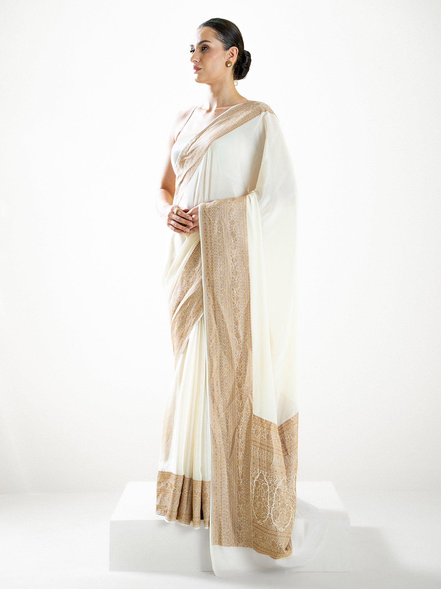 Off White Plain Crepe Silk Handloom Banarasi Saree - Sacred Weaves