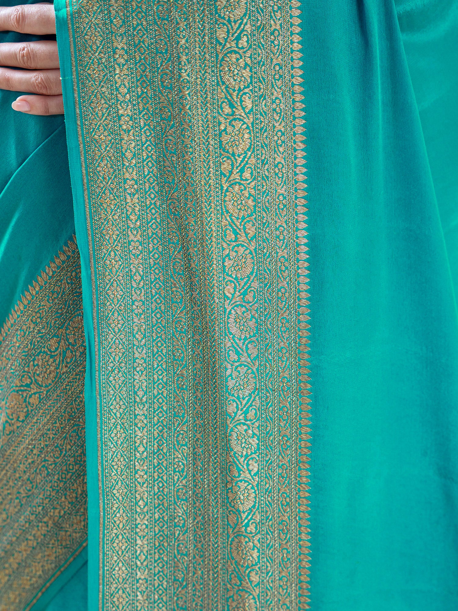 Teal Green Plain Crepe Silk Handloom Banarasi Saree - Sacred Weaves