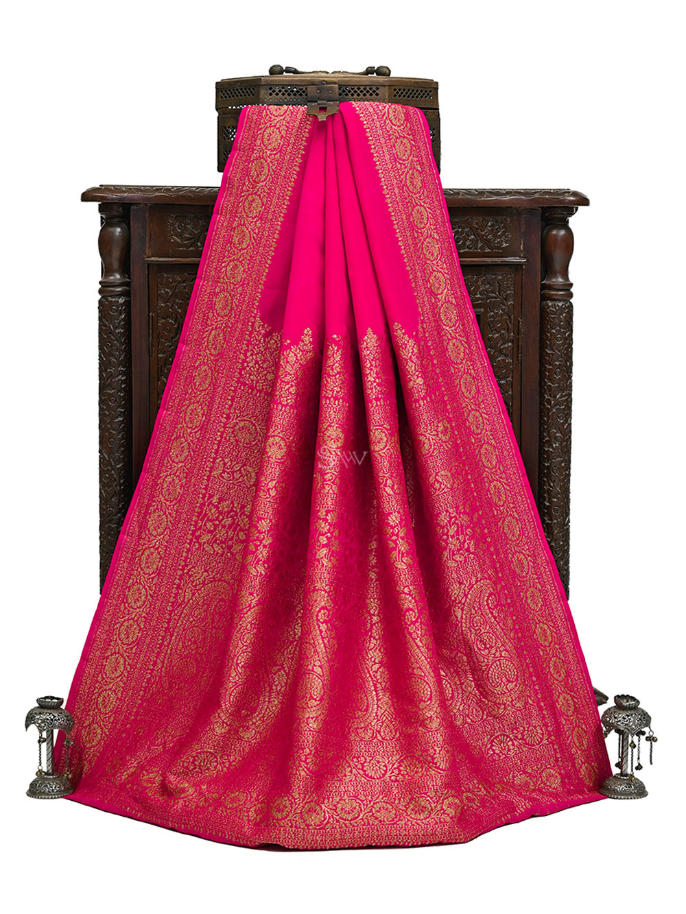 Magenta Plain Crepe Silk Handloom Banarasi Saree - Sacred Weaves