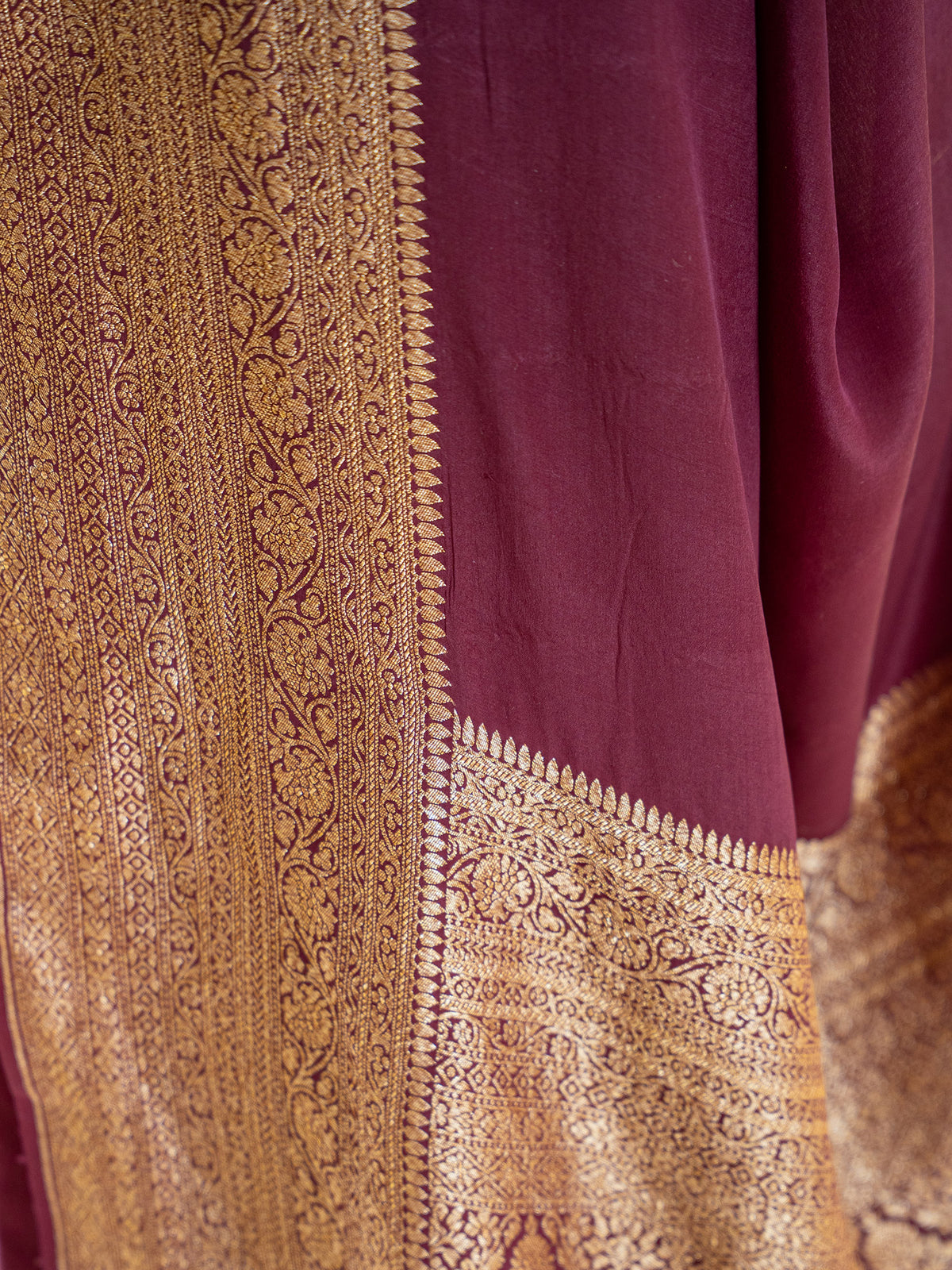 Wine Plain Crepe Silk Handloom Banarasi Saree - Sacred Weaves