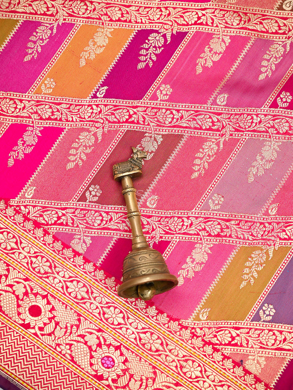 Red Rangkat Katan Silk Handloom Banarasi Dupatta - Sacred Weaves