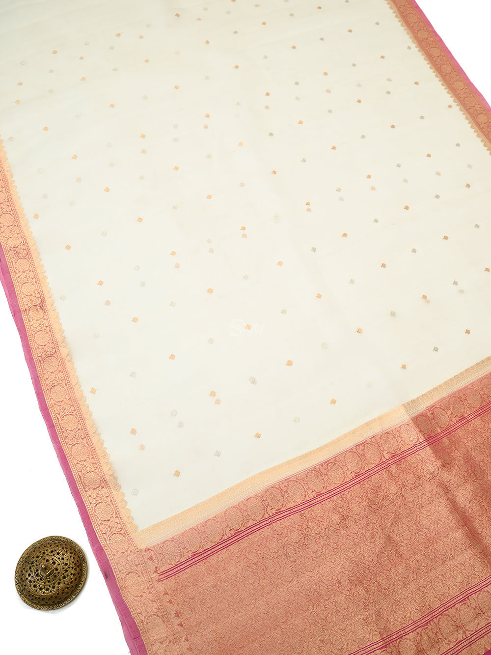 Off White Booti Organza Silk Handloom Banarasi Saree - Sacred Weaves