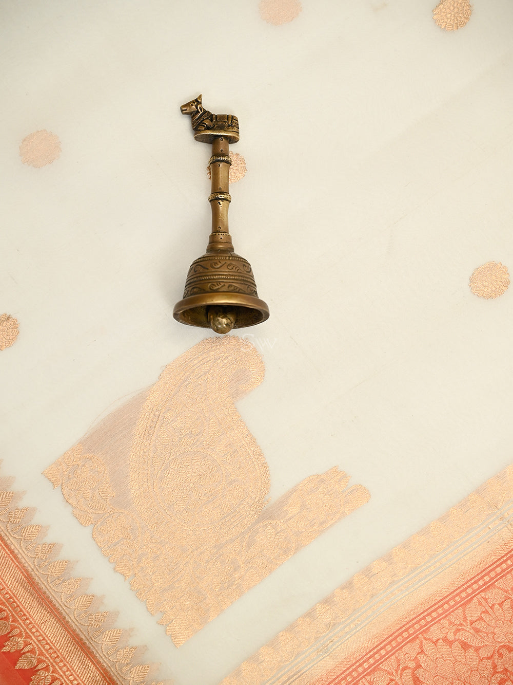 Off White Booti Organza Silk Handloom Banarasi Saree - Sacred Weaves