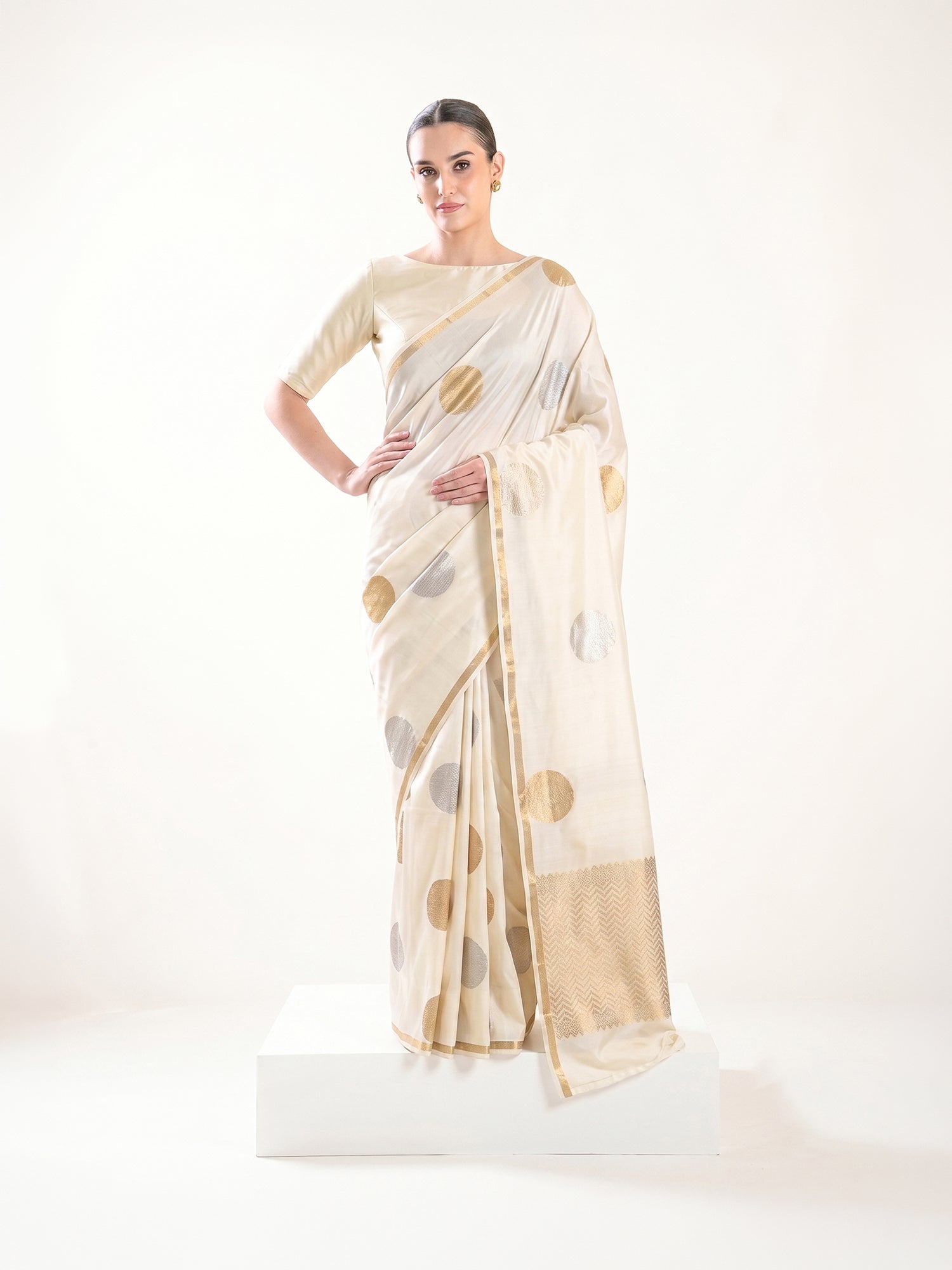 Cream Boota Satin Silk Handloom Banarasi Saree - Sacred Weaves
