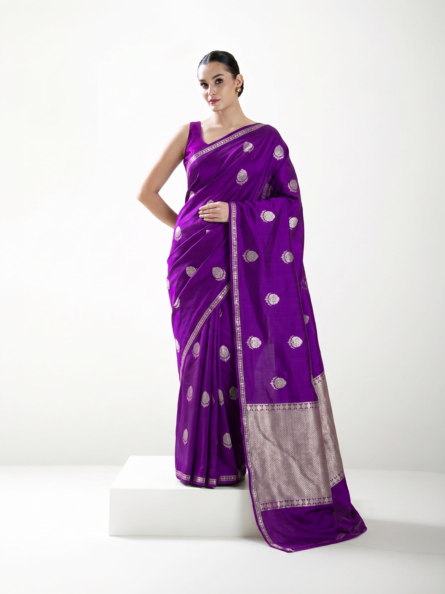Purple Boota Pure Silk Handloom Banarasi Saree - Sacred Weaves