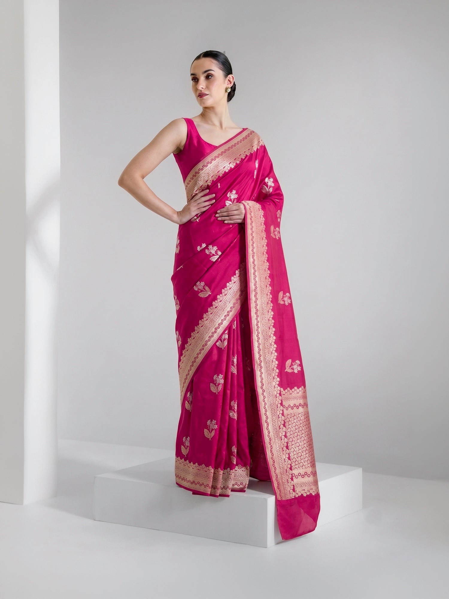 Dark Pink Floral Boota Pure Silk Handloom Banarasi Saree - Sacred Weaves
