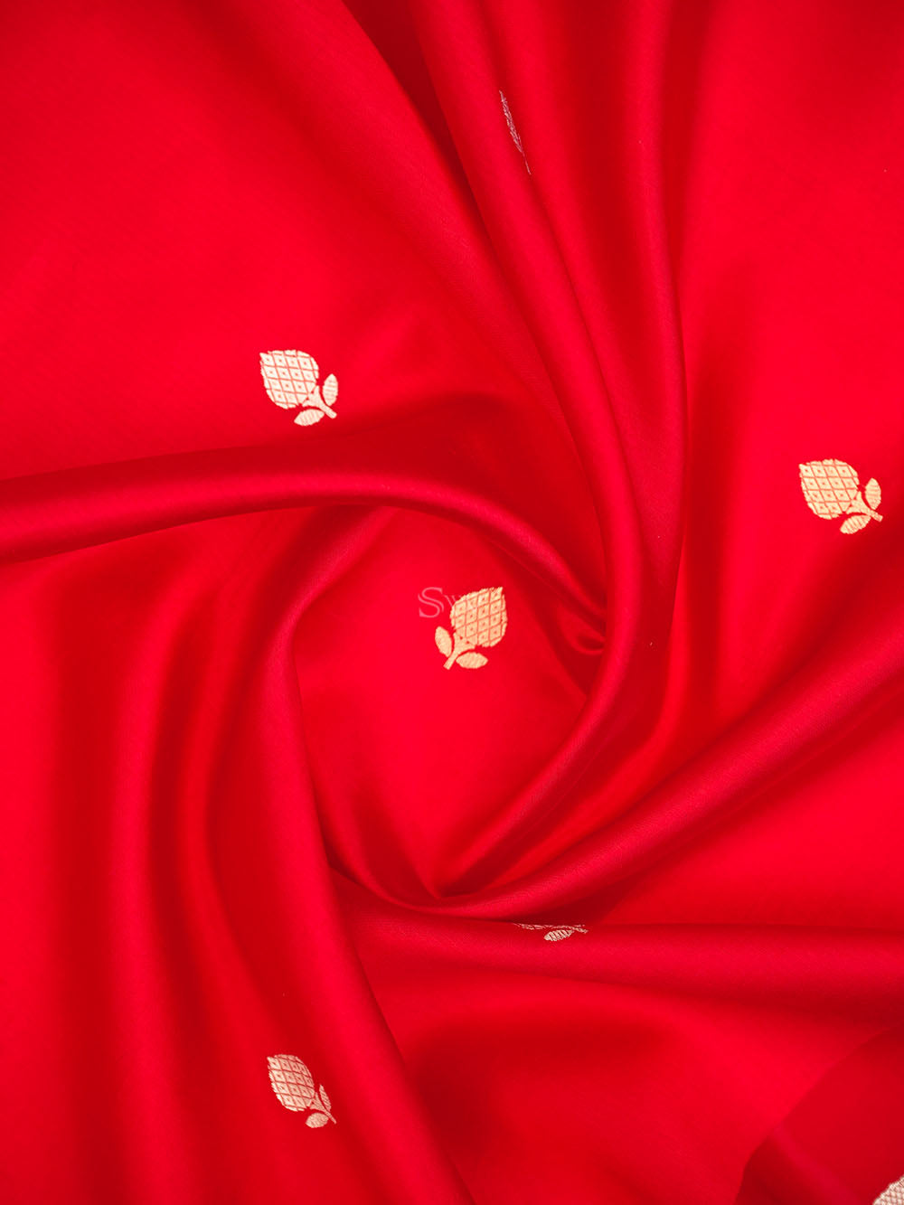 Red Booti Katan Silk Handloom Banarasi Saree - Sacred Weaves