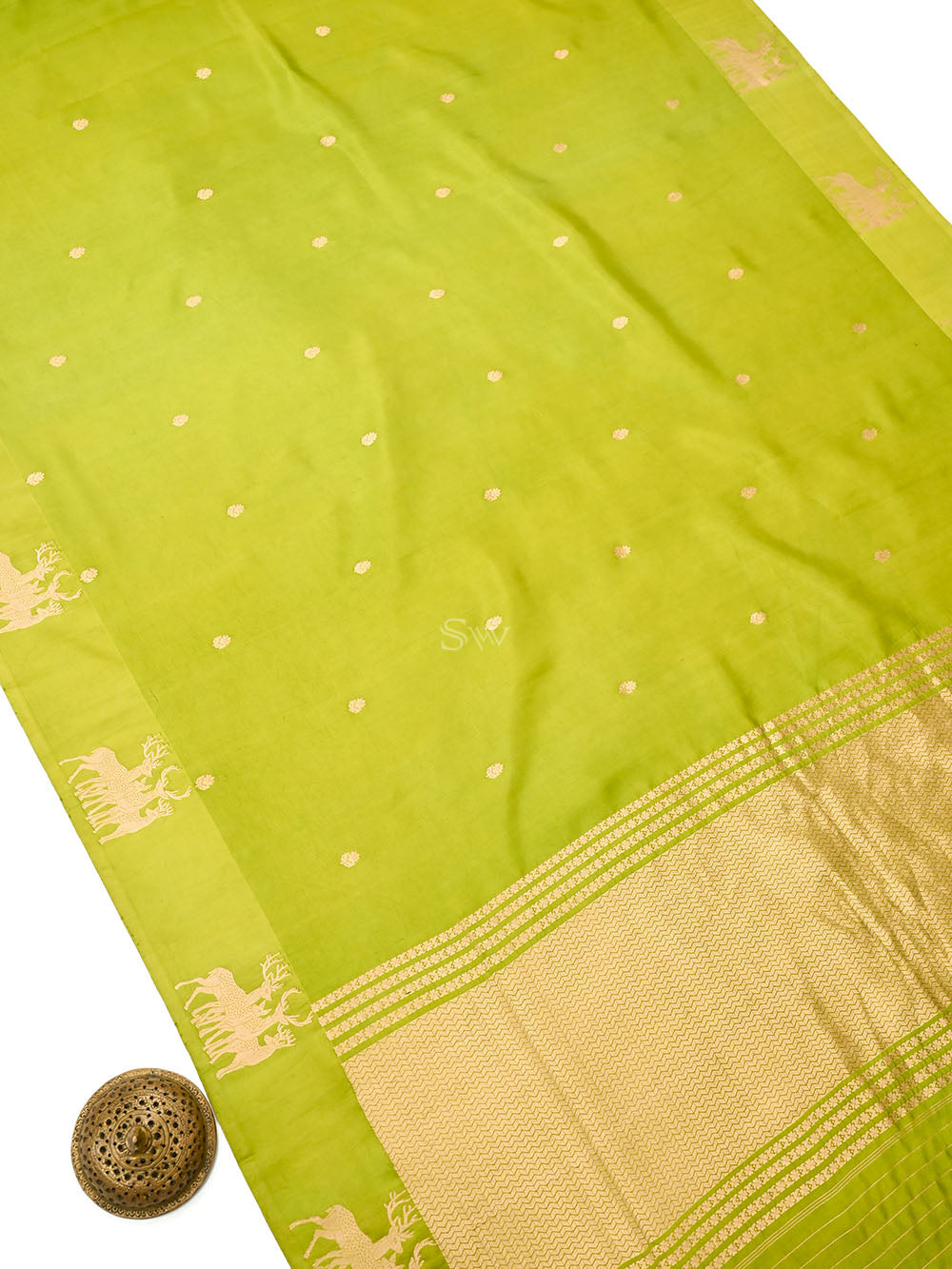 Parrot Green Booti Katan Silk Handloom Banarasi Saree - Sacred Weaves