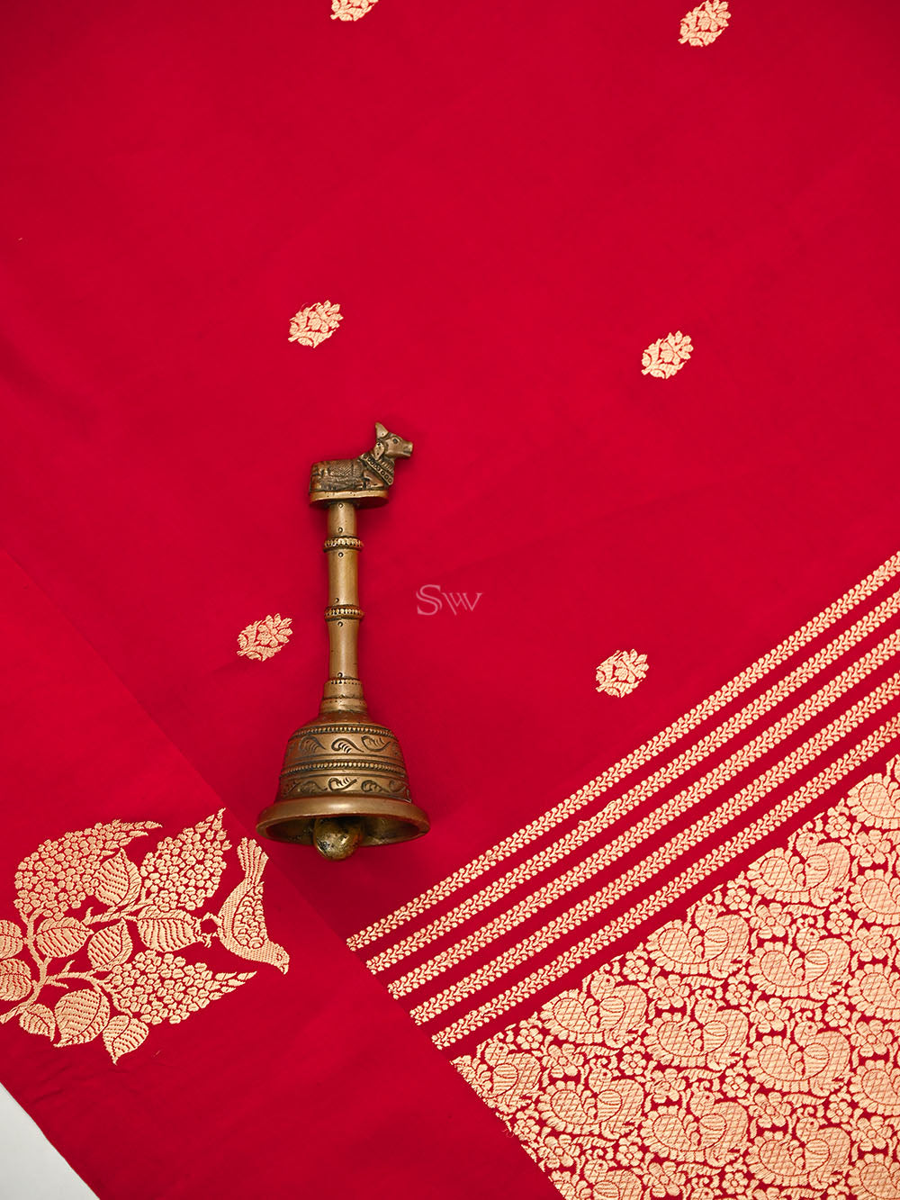 Red Booti Katan Silk Handloom Banarasi Saree - Sacred Weaves