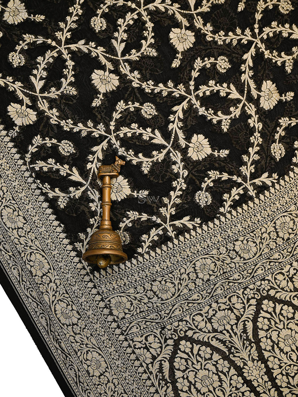Black Floral Jaal Khaddi Georgette Handloom Banarasi Saree - Sacred Weaves