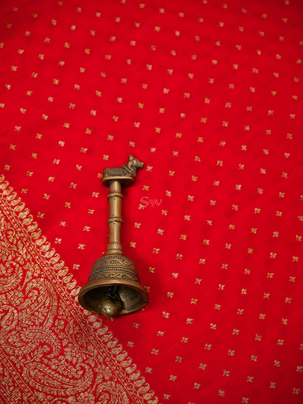 Red Floral Booti Crepe Silk Handloom Banarasi Saree - Sacred Weaves